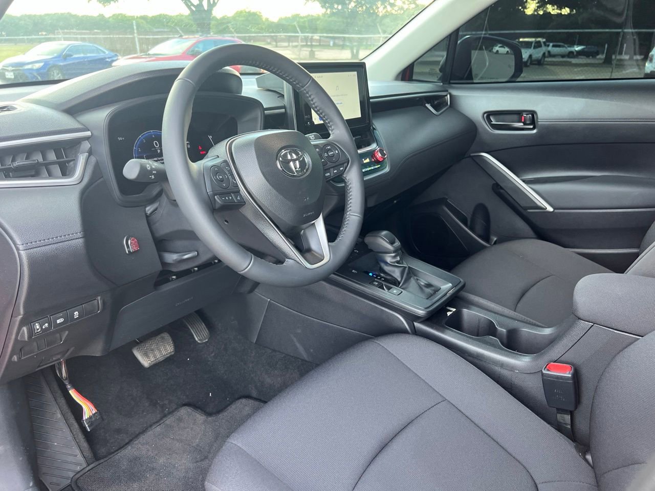Used 2026 Toyota Corolla Cross LE FWD image 10