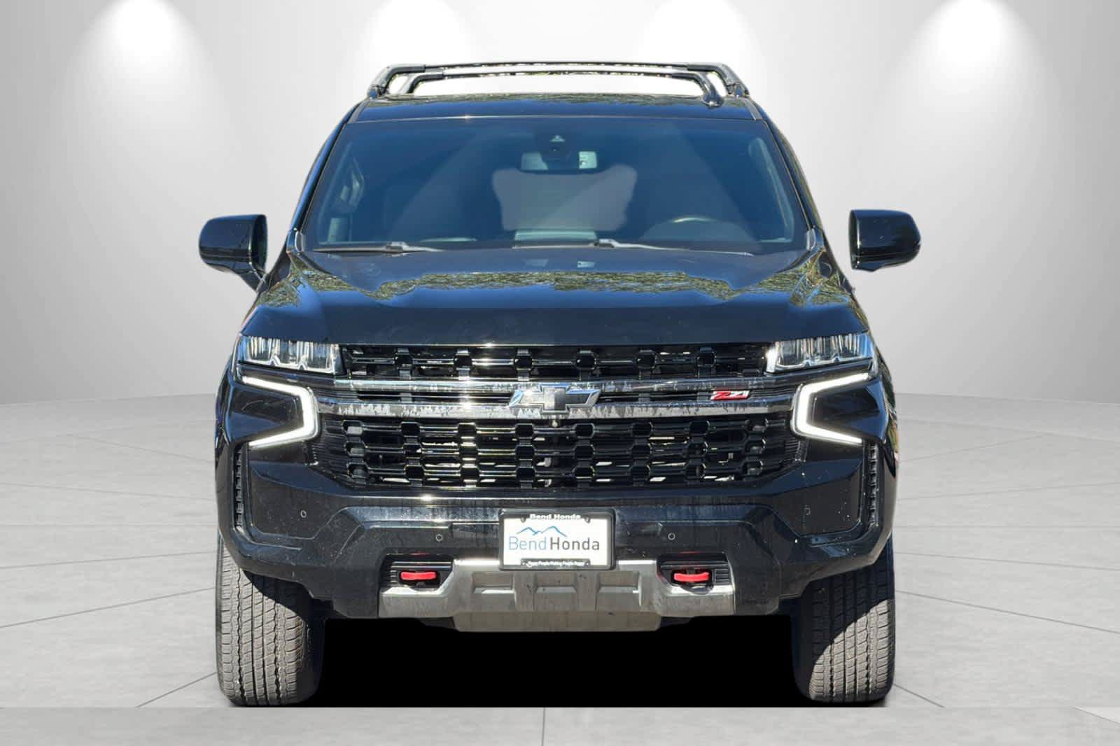 Used 2021 Chevrolet Suburban Z71 w/ Z71 Signature Package AWD/4WD image 10