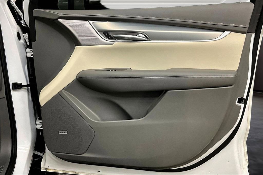 Used 2021 Cadillac XT5 Premium Luxury w/ LPO, Floor Liner Package AWD/4WD image 28