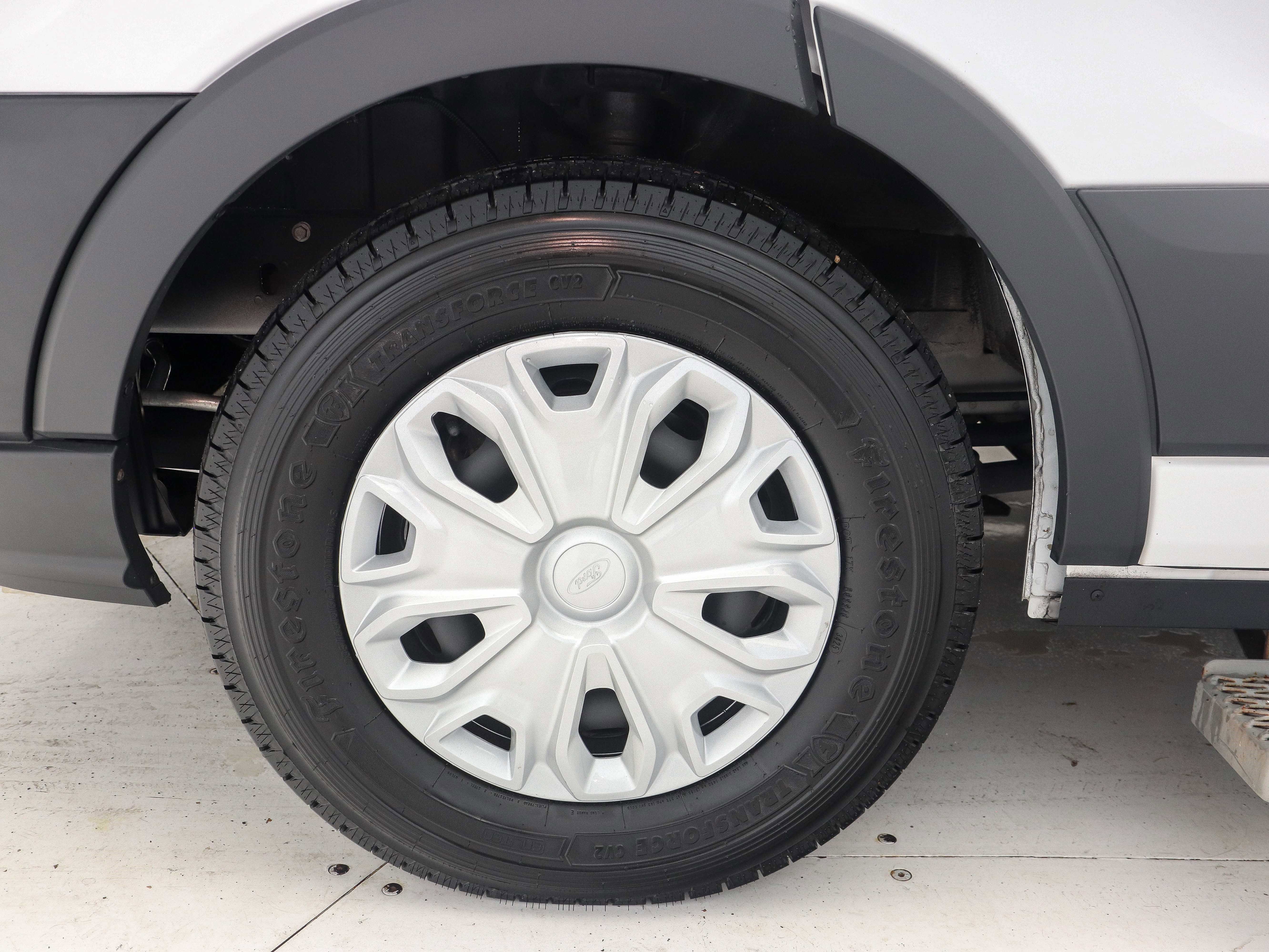 Used 2016 Ford Transit 350 XLT image 29