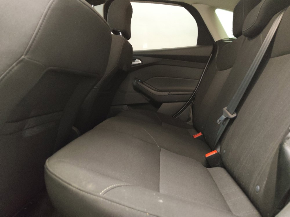 Used 2017 Ford Focus SEL FWD image 18