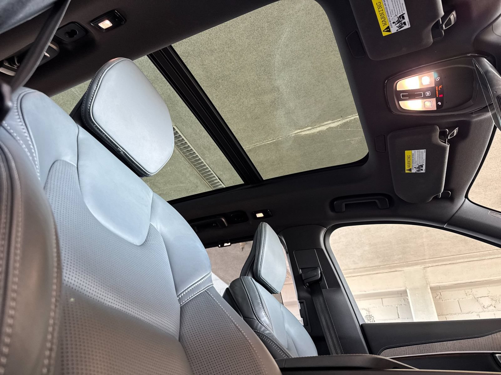 Certified 2023 Volvo XC90 T8 Ultimate AWD/4WD image 22