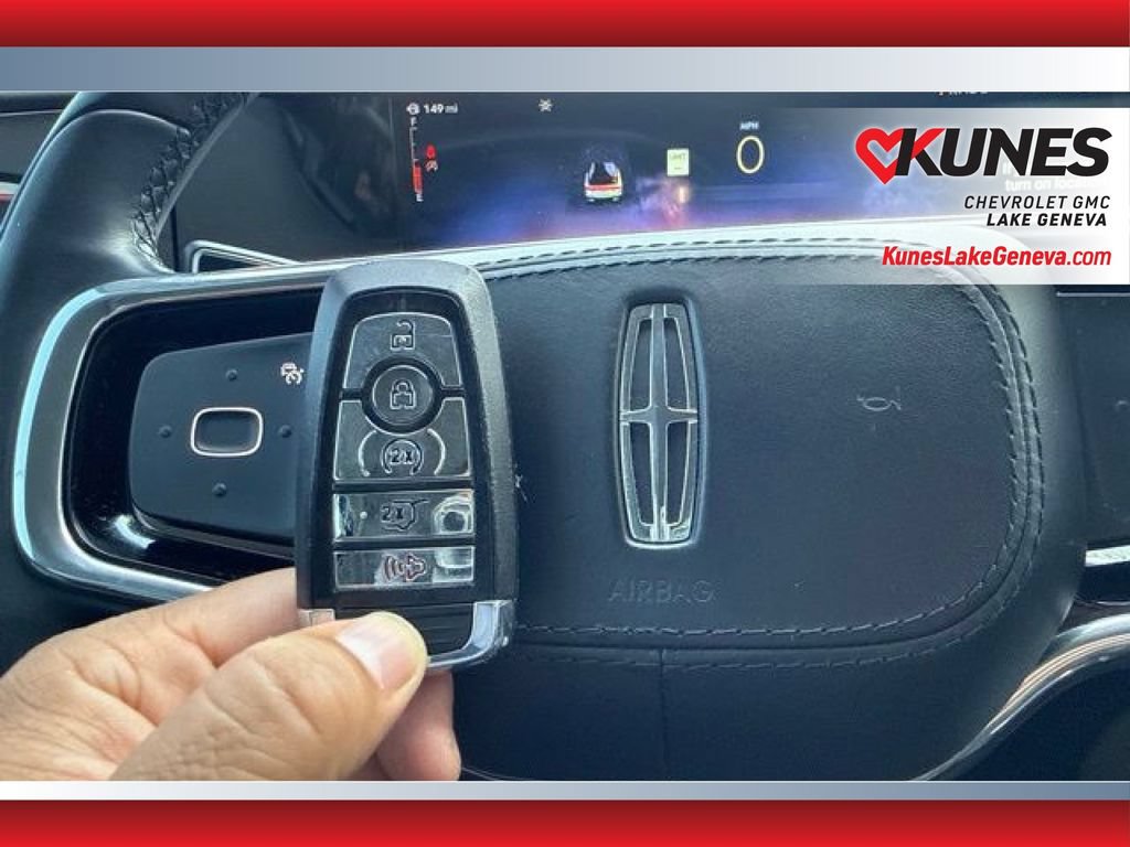 Used 2024 Lincoln Nautilus Reserve AWD/4WD image 43