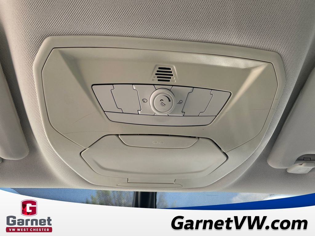 Used 2016 Ford C-MAX Energi SEL w/ Equipment Group 302A image 35