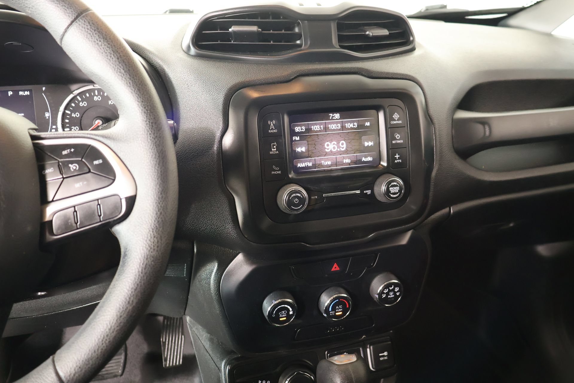 Used 2020 Jeep Renegade Sport AWD/4WD image 5
