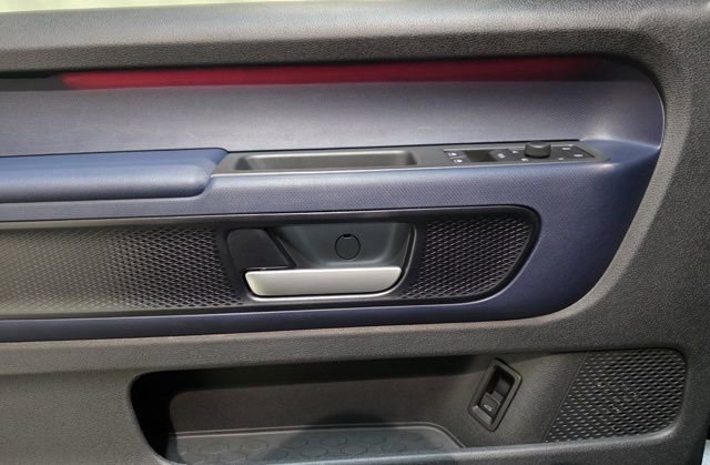 New 2025 Volkswagen ID. Buzz Pro S image 11