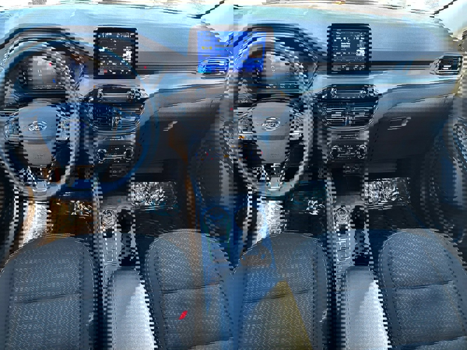 Used 2025 Ford Escape Active w/ Cold Weather Package image 19