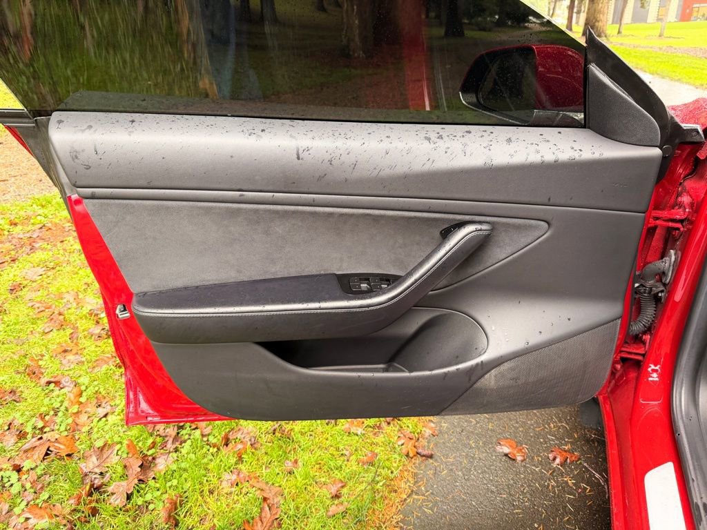 Used 2018 Tesla Model 3 Long Range image 26