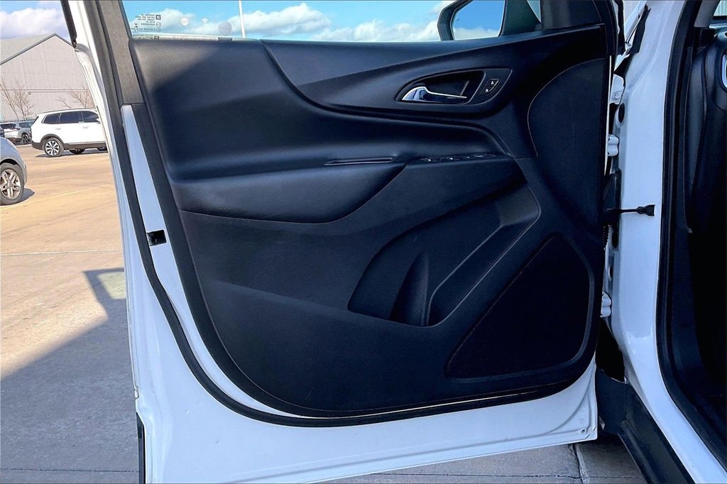 Used 2019 Chevrolet Equinox LT image 23