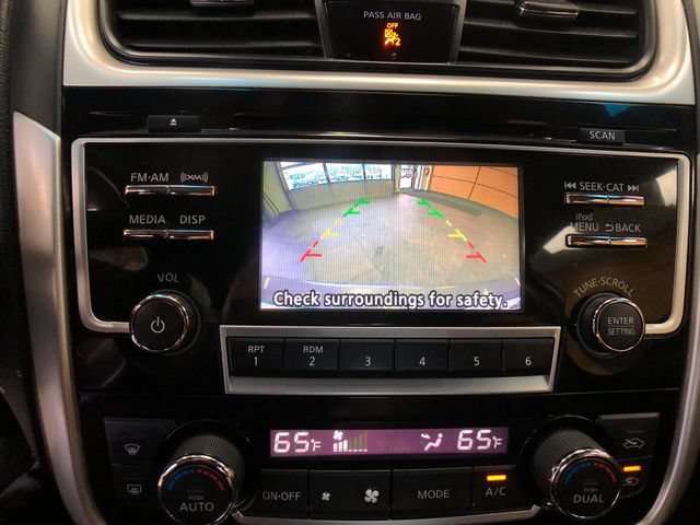 Used 2018 Nissan Altima 2.5 SL FWD image 16