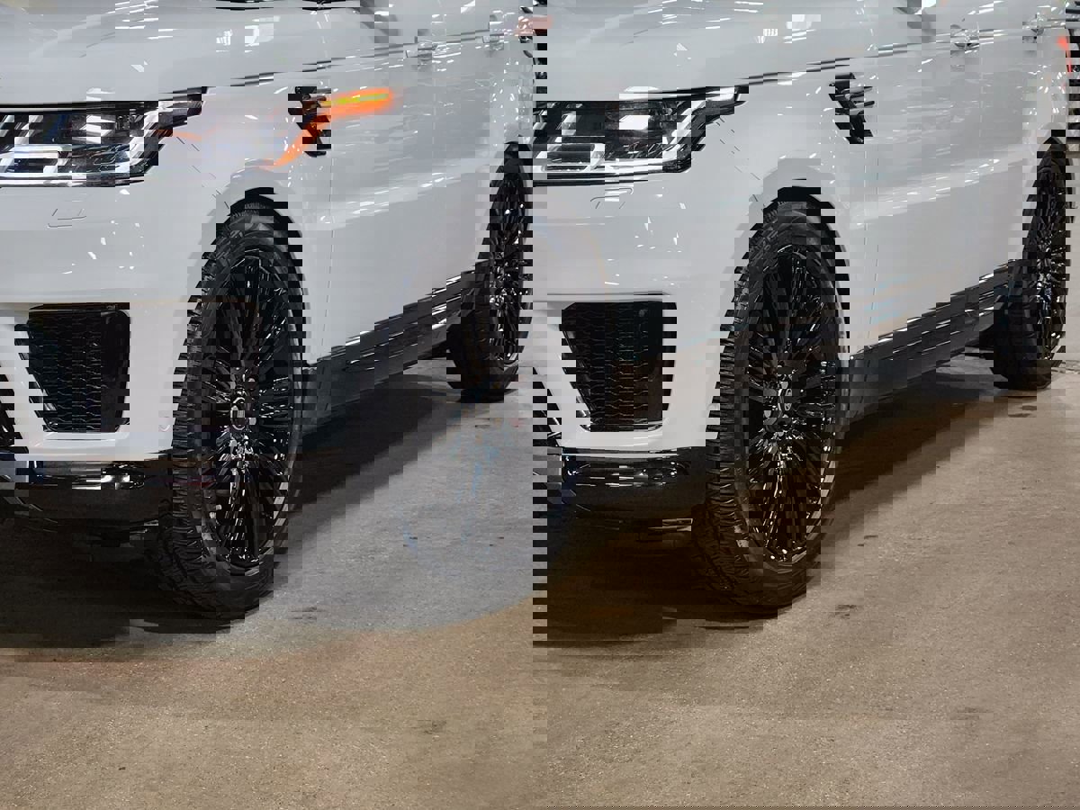 Used 2019 Land Rover Range Rover Sport HSE image 17