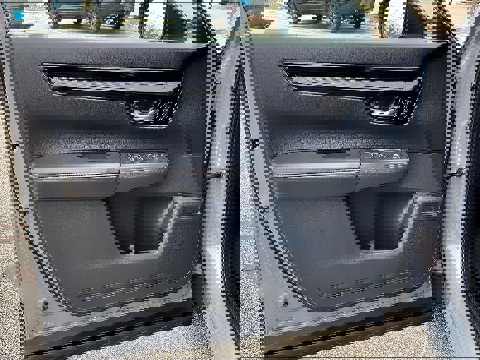 Used 2024 Honda CR-V Sport Touring image 9