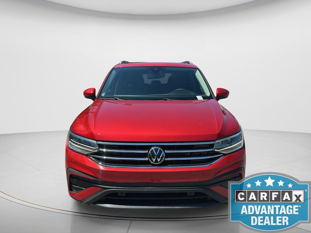Certified 2022 Volkswagen Tiguan SE FWD image 2