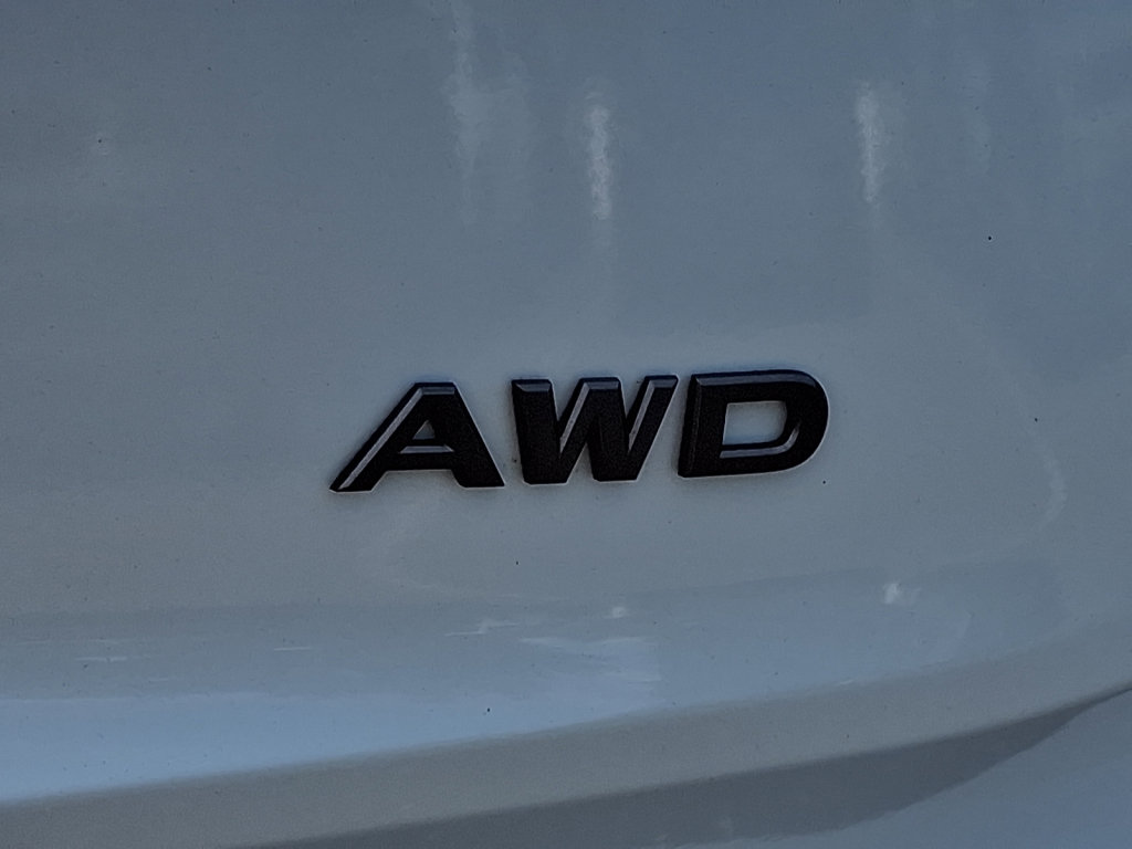 Used 2025 Nissan Rogue SV AWD/4WD image 17
