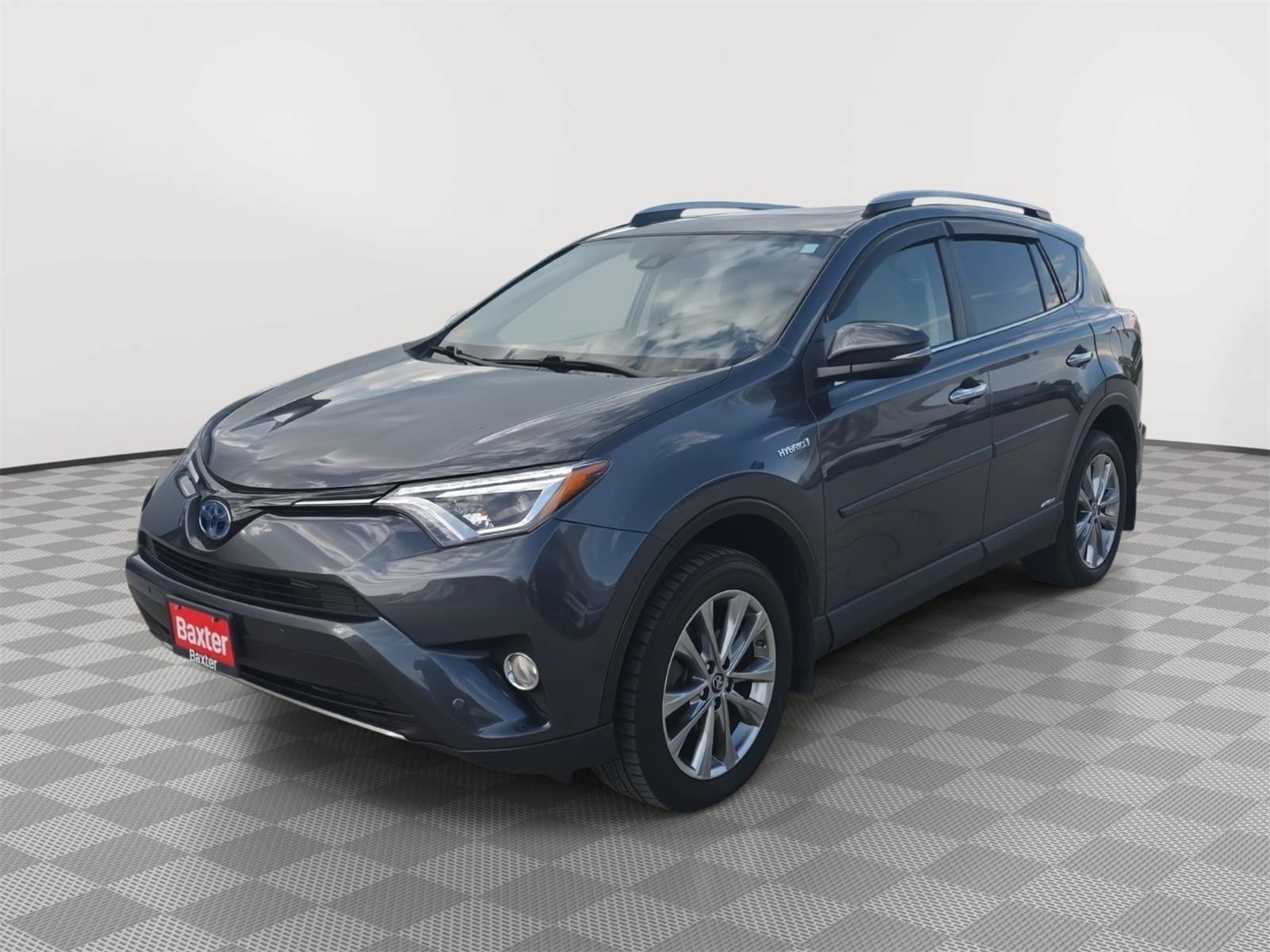 Used 2018 Toyota RAV4 Limited AWD/4WD image 2