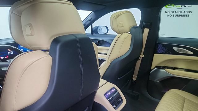 Used 2024 Cadillac Lyriq Luxury w/ Nappa Leather Package RWD image 33