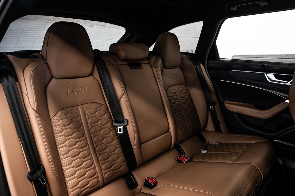 Used 2023 Audi RS 6 w/ Executive Package AWD/4WD image 35