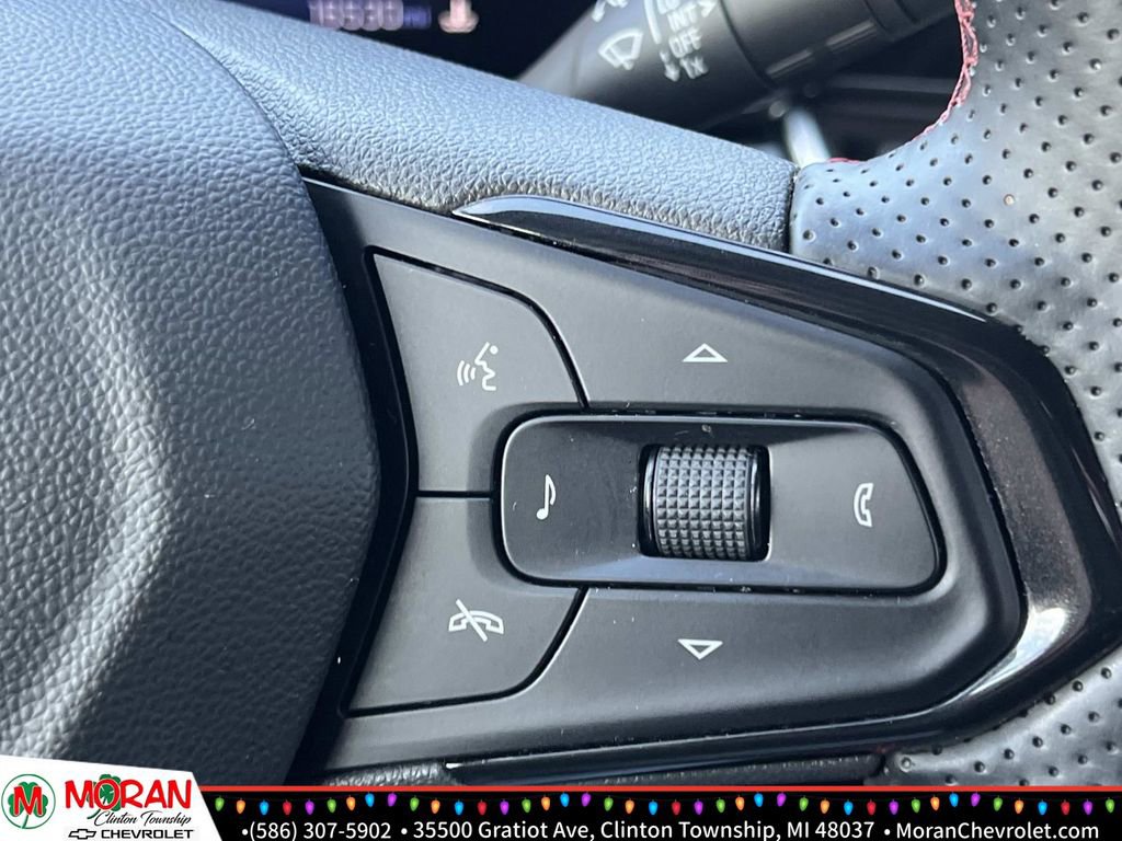 Certified 2024 Chevrolet Trax RS image 23