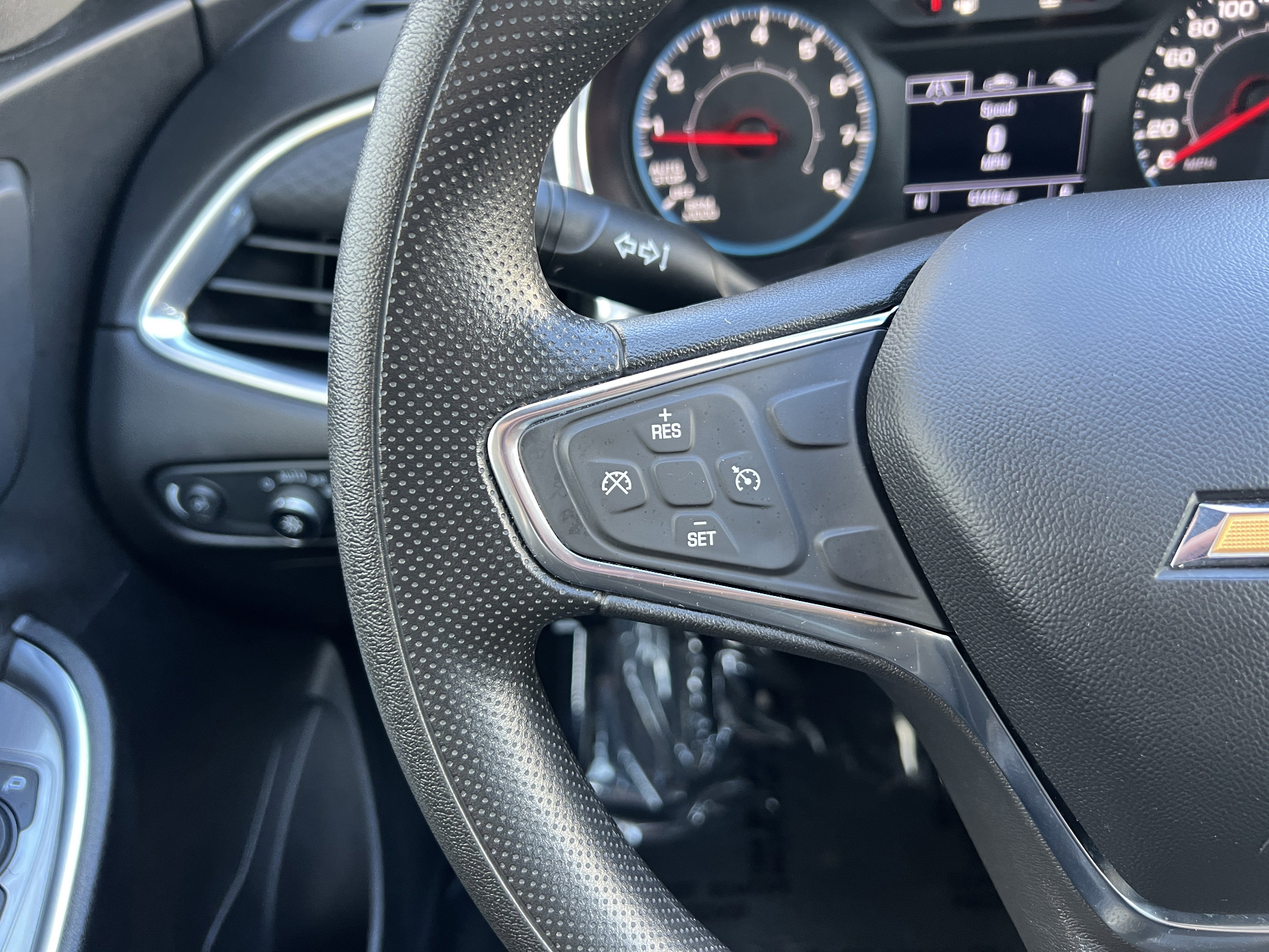 Used 2021 Chevrolet Malibu LT image 27