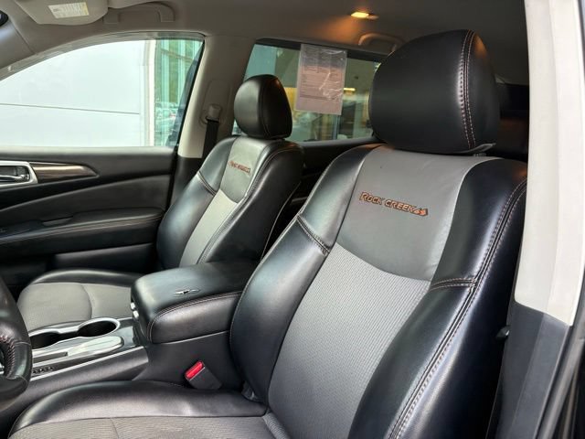 Used 2019 Nissan Pathfinder SV w/ Rock Creek Edition FWD image 12