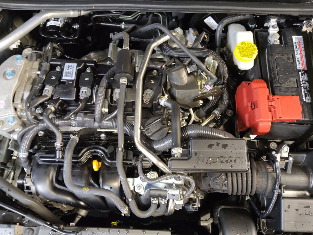 Used 2025 Nissan Sentra SV FWD image 30
