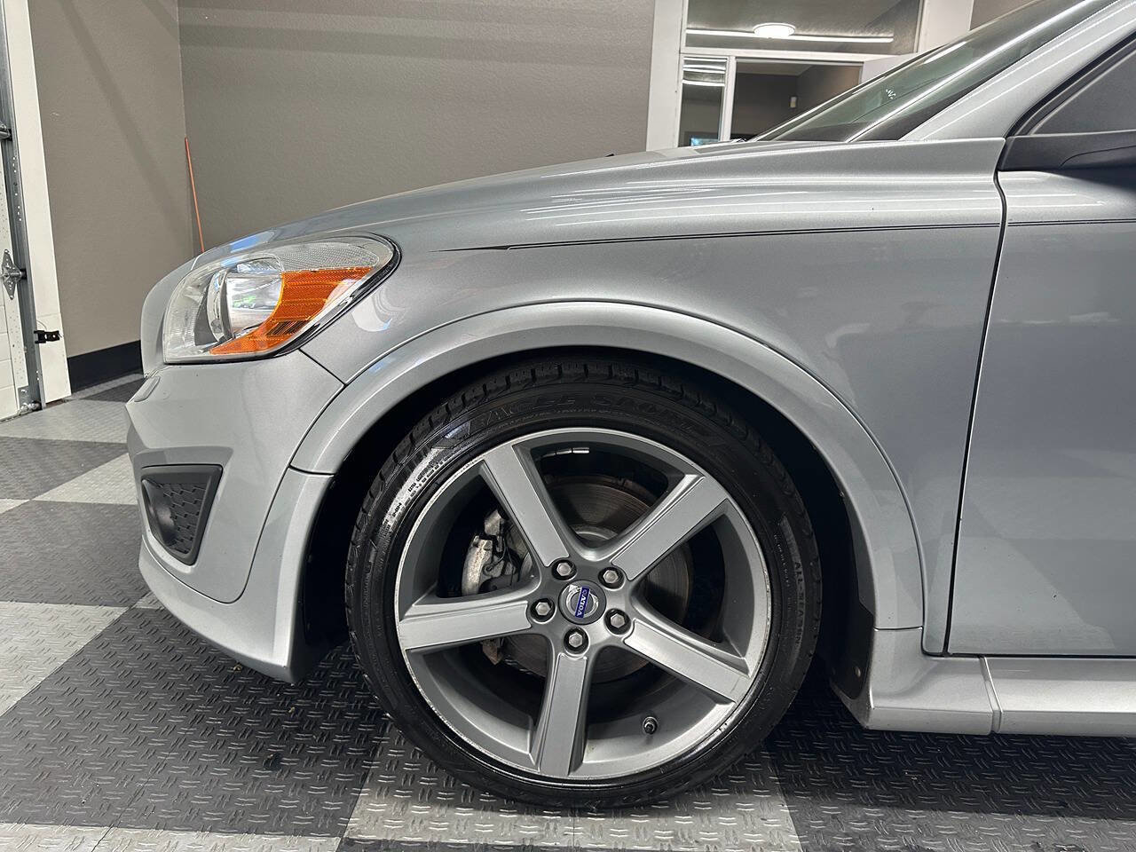 Used 2013 Volvo C30 T5 R-Design w/ Climate Pkg FWD image 20