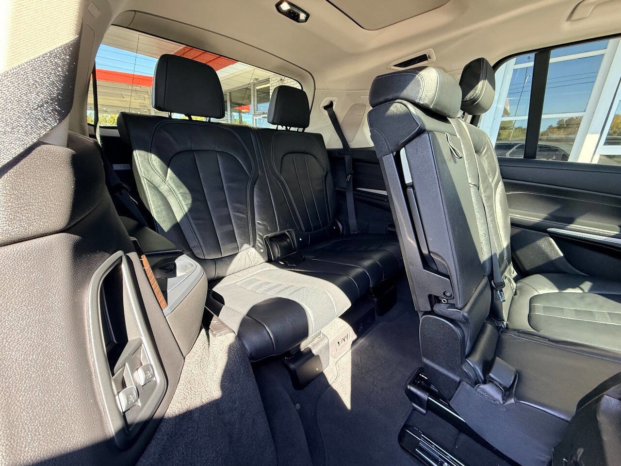 Used 2020 BMW X7 xDrive40i w/ Luxury Seating Package image 39