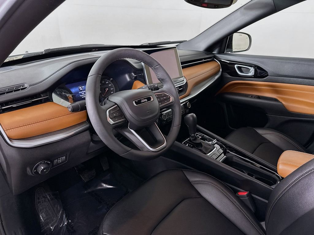 Certified 2024 Jeep Compass Limited image 16