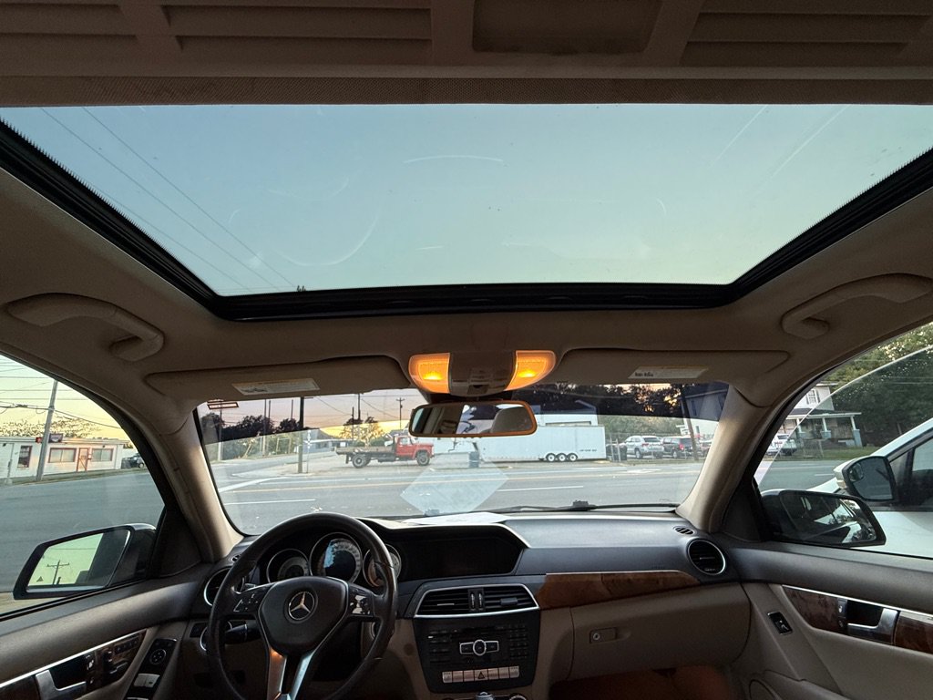 Used 2012 Mercedes-Benz C 300 4MATIC Sedan image 8