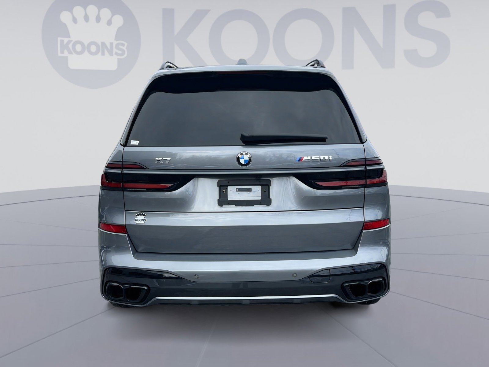 Used 2024 BMW X7 M60i w/ Executive Package image 5