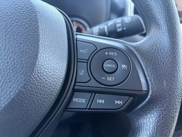 Certified 2025 Toyota RAV4 XLE FWD image 27