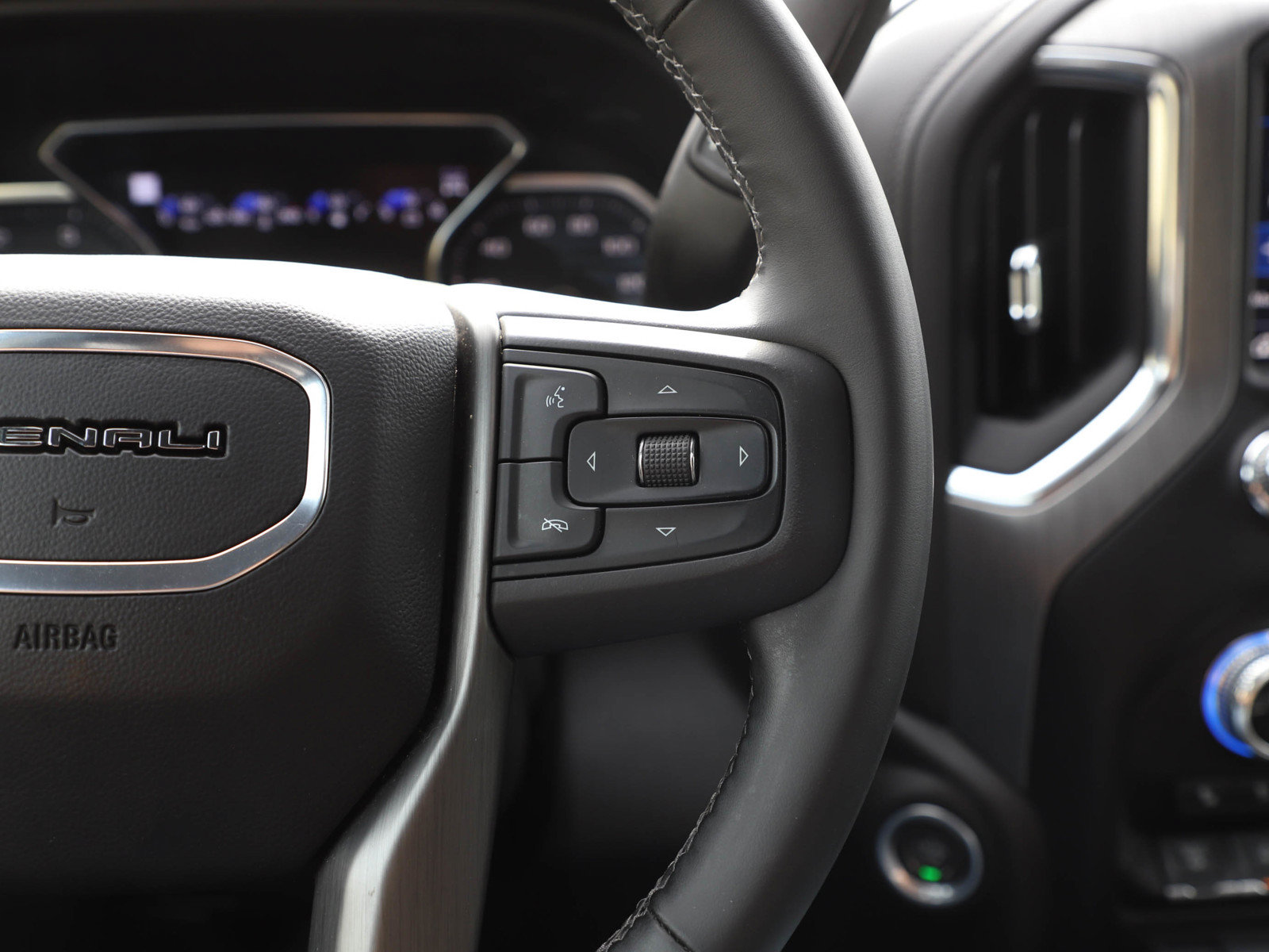 Used 2023 GMC Sierra 3500 Denali w/ Denali Black Diamond Edition AWD/4WD image 26