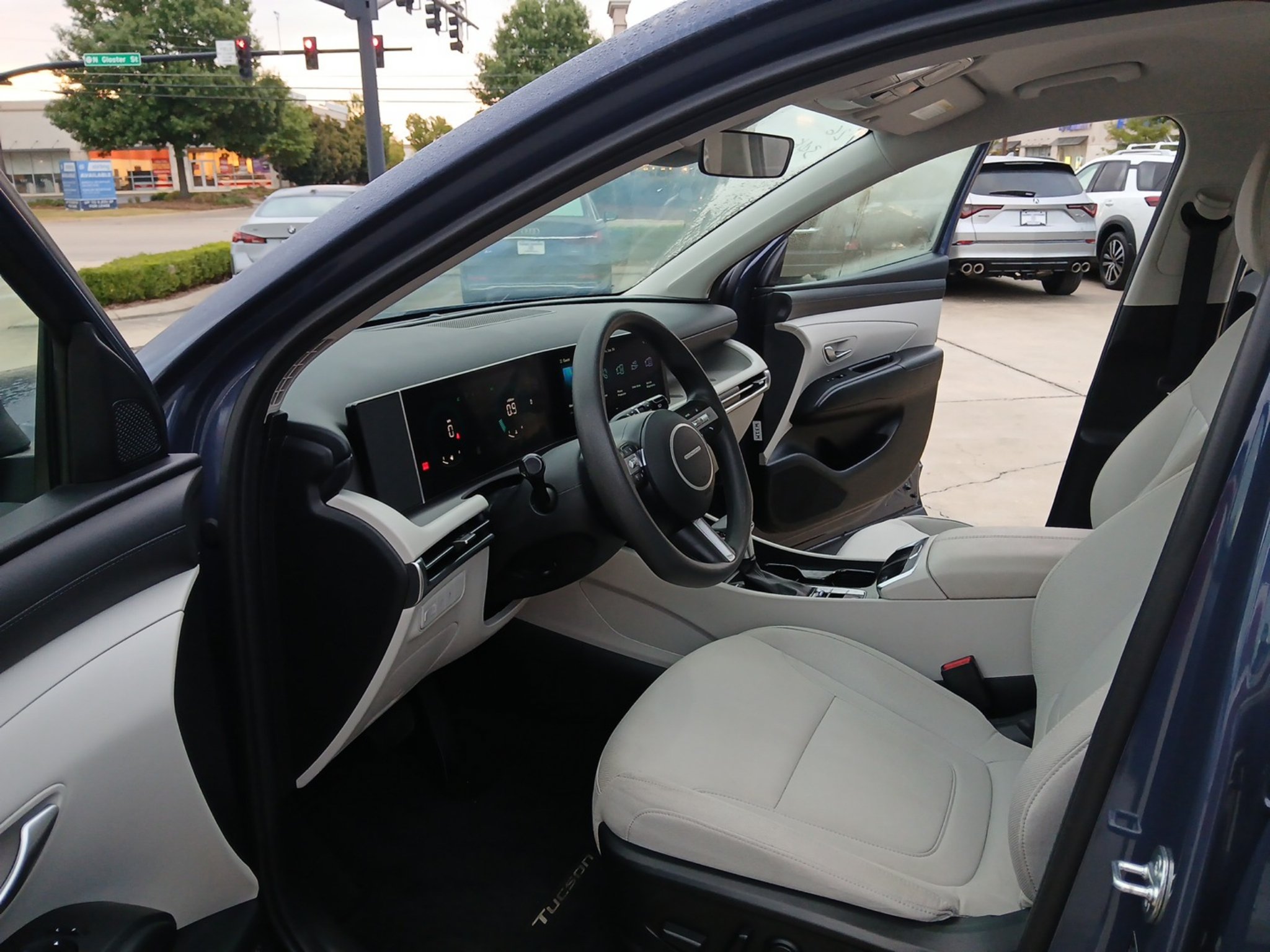 Used 2026 Hyundai Tucson SEL Plus FWD image 9