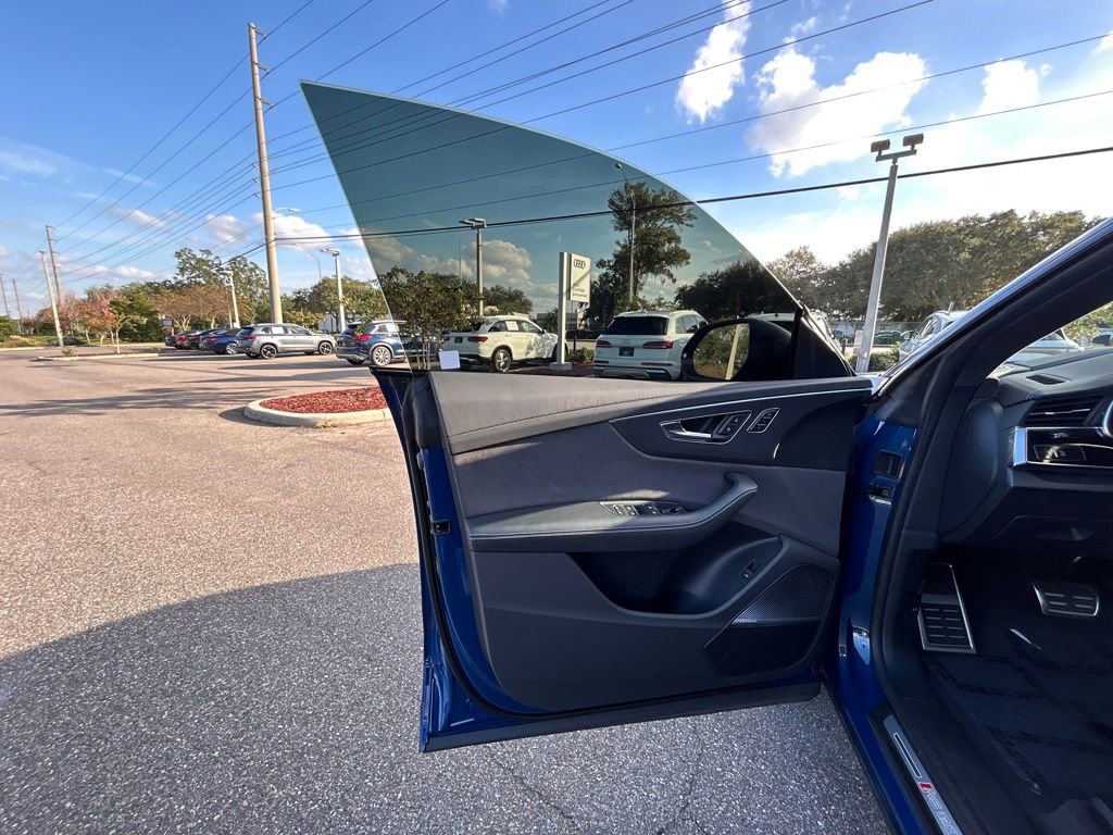 Used 2025 Audi RS Q8 performance image 76