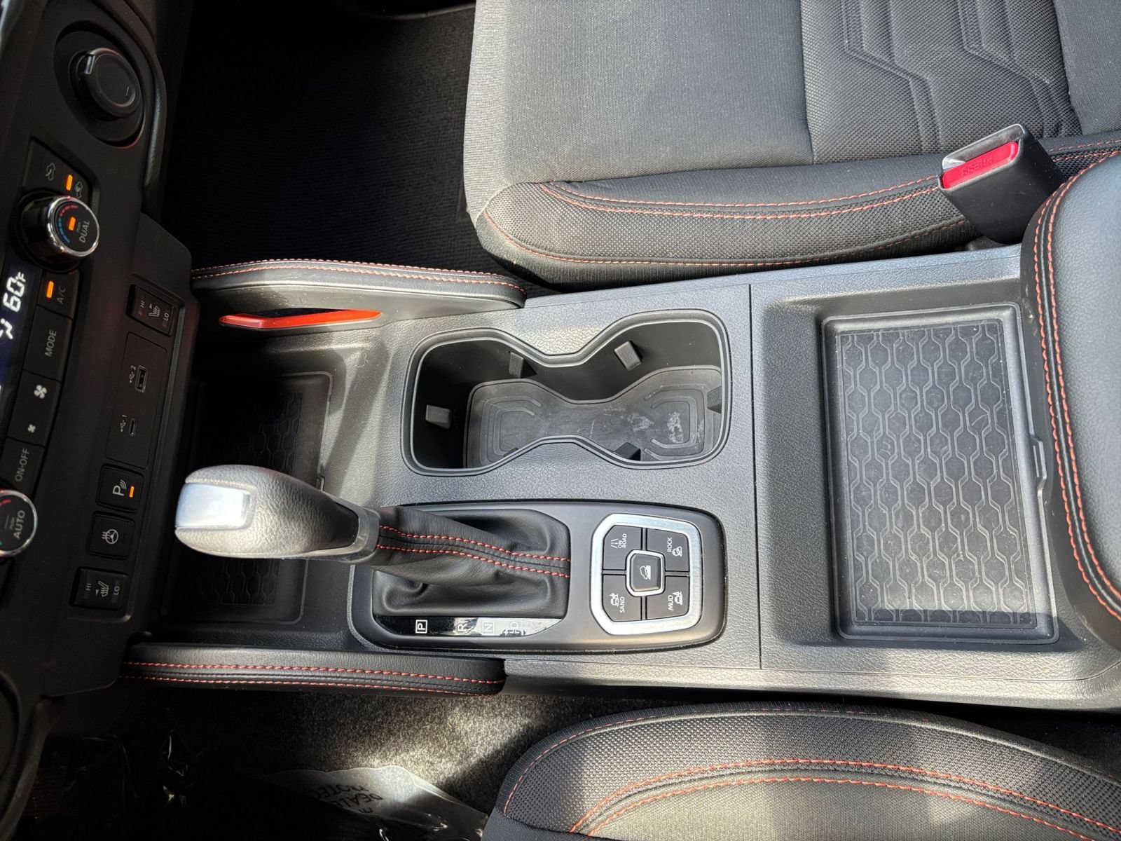 Used 2026 Nissan Frontier PRO-4X AWD/4WD image 41