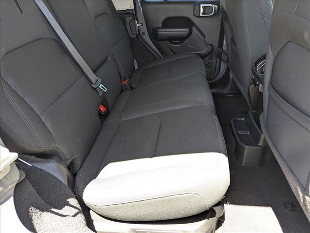 Used 2023 Jeep Wrangler Unlimited AWD/4WD image 19