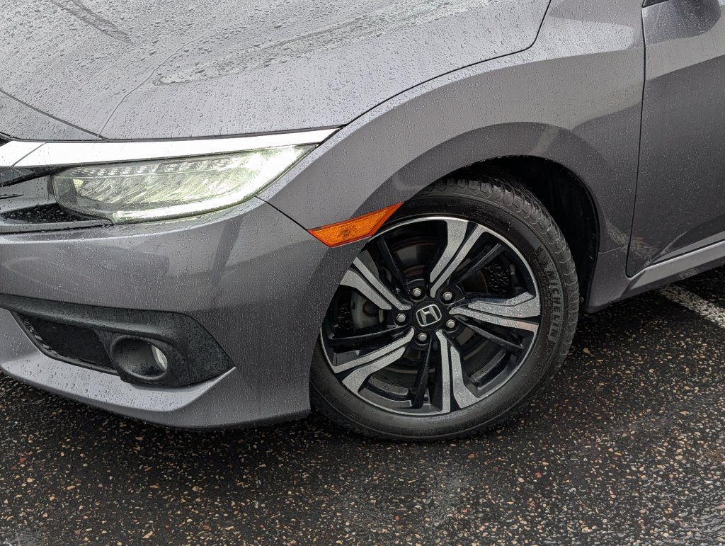 Used 2016 Honda Civic Touring image 28