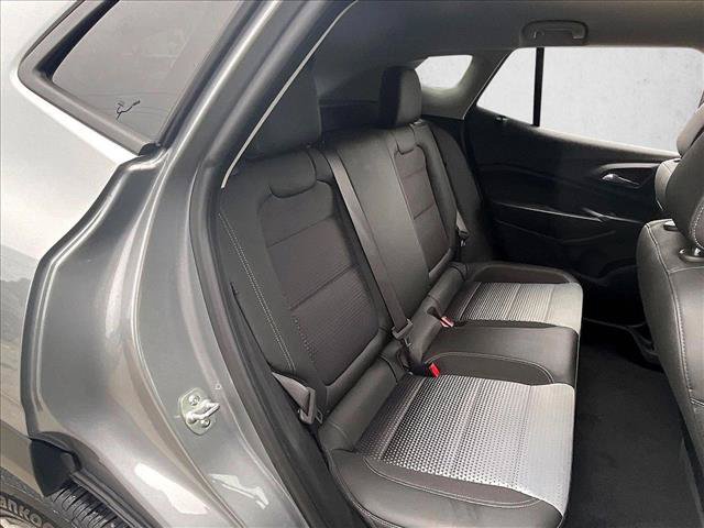 Certified 2025 Chevrolet Trax LT w/ LPO, Blackout Package FWD image 28