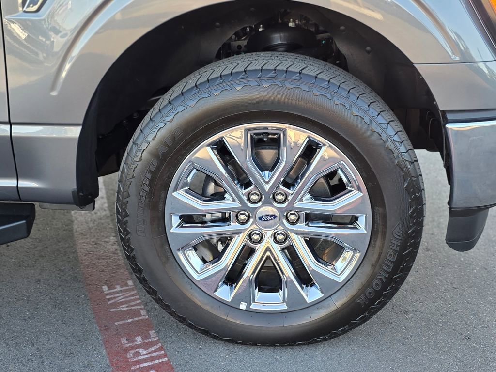 Used 2025 Ford F150 Lariat w/ Equipment Group 501A Mid AWD/4WD image 8