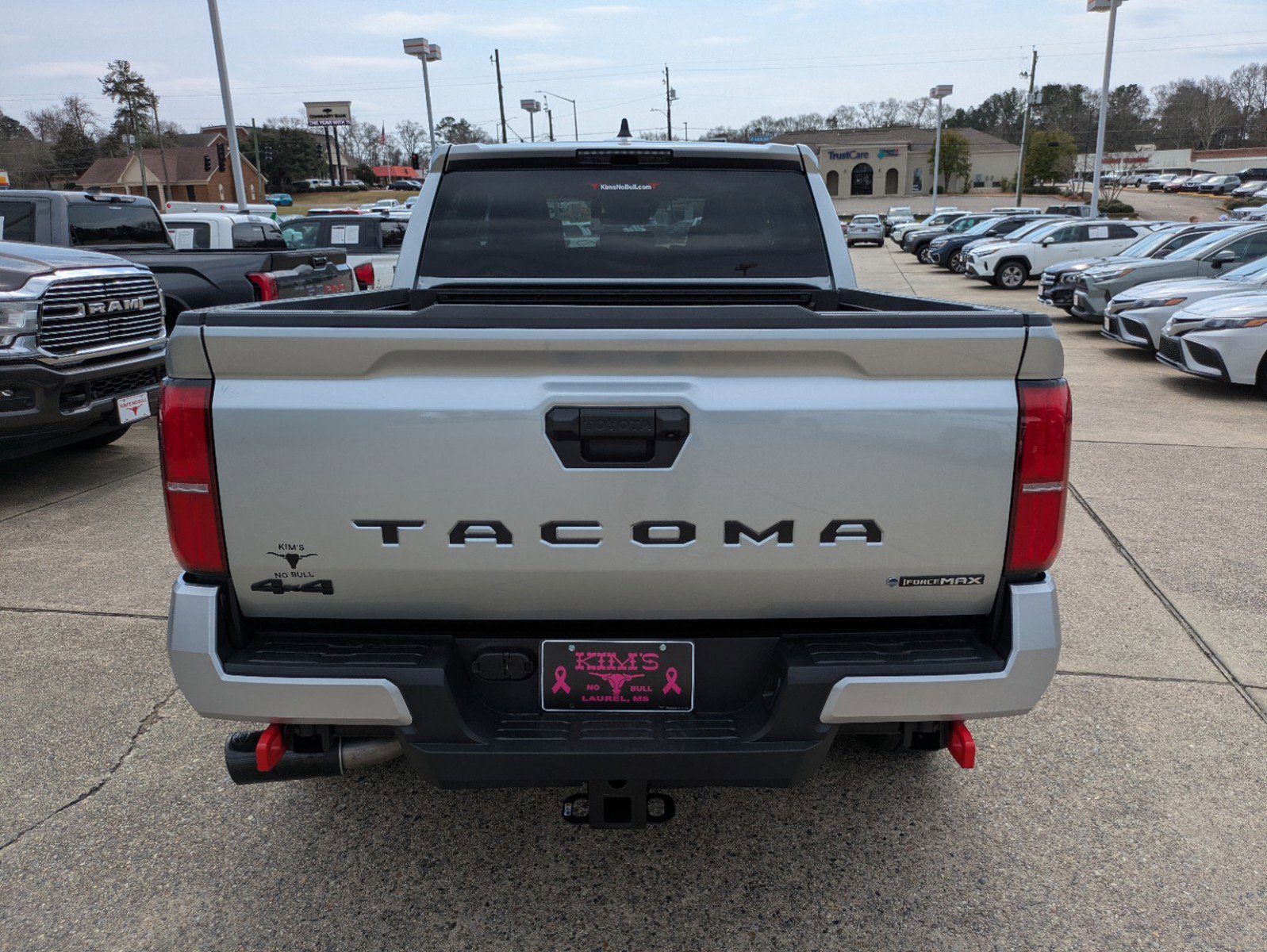 New 2025 Toyota Tacoma TRD Off-Road AWD/4WD image 6