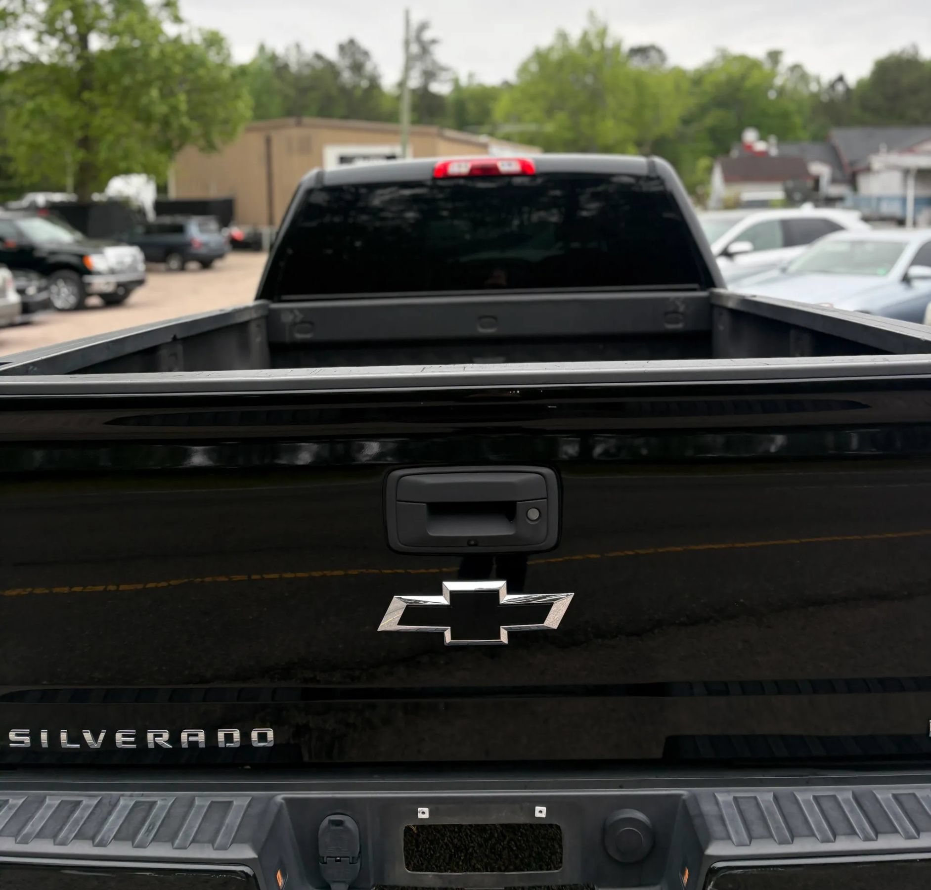 Used 2018 Chevrolet Silverado 1500 LT w/ True North Edition AWD/4WD image 7