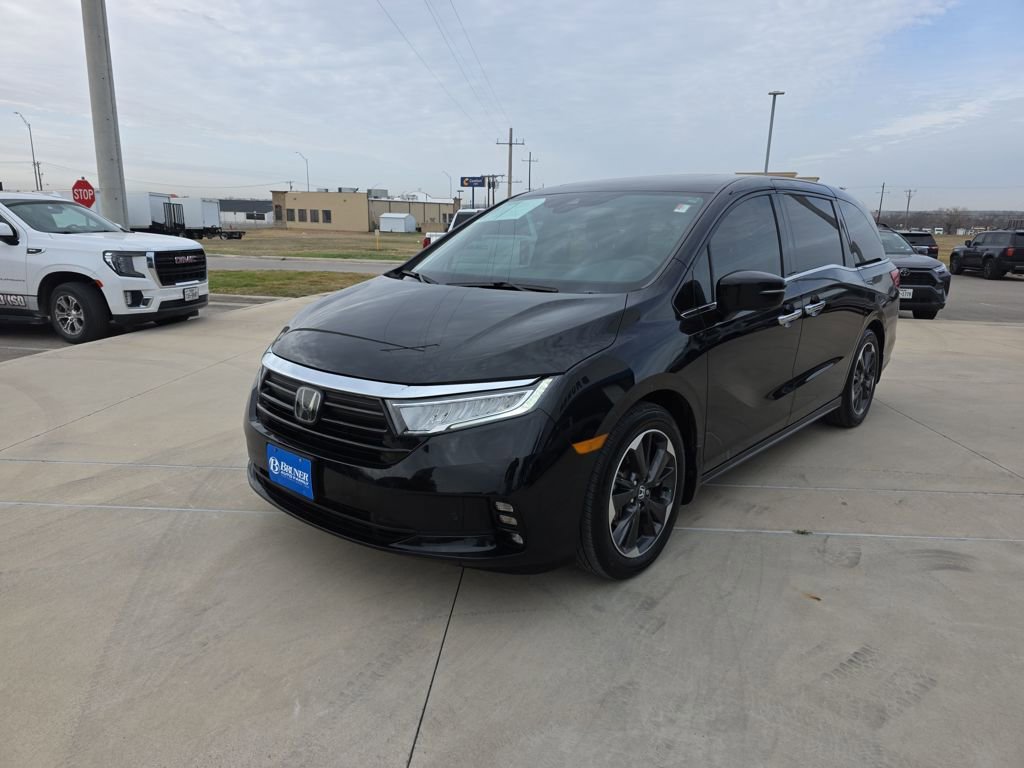 Used 2024 Honda Odyssey Elite image 3