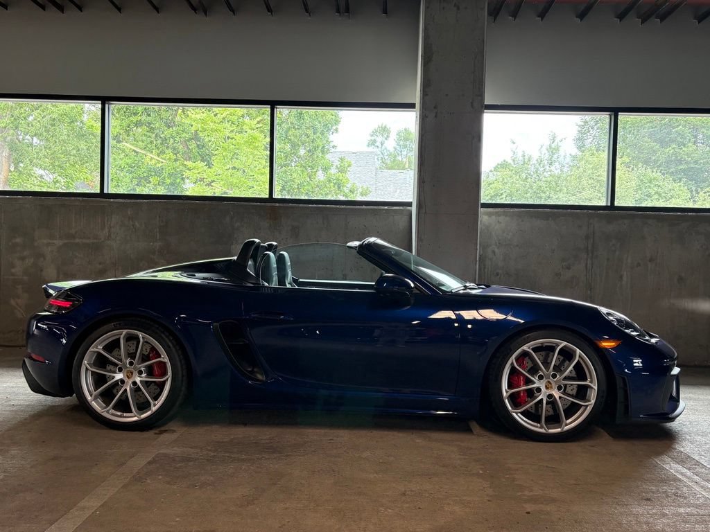 Used 2022 Porsche 718 Boxster Spyder RWD image 11
