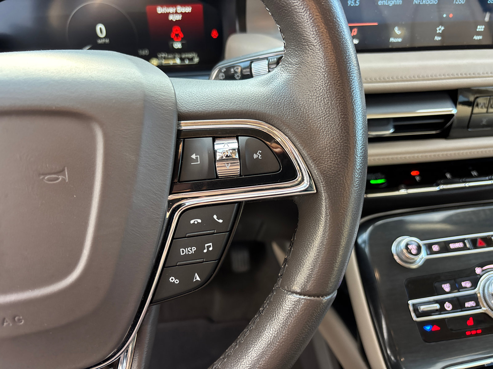 Certified 2021 Lincoln Nautilus FWD image 18