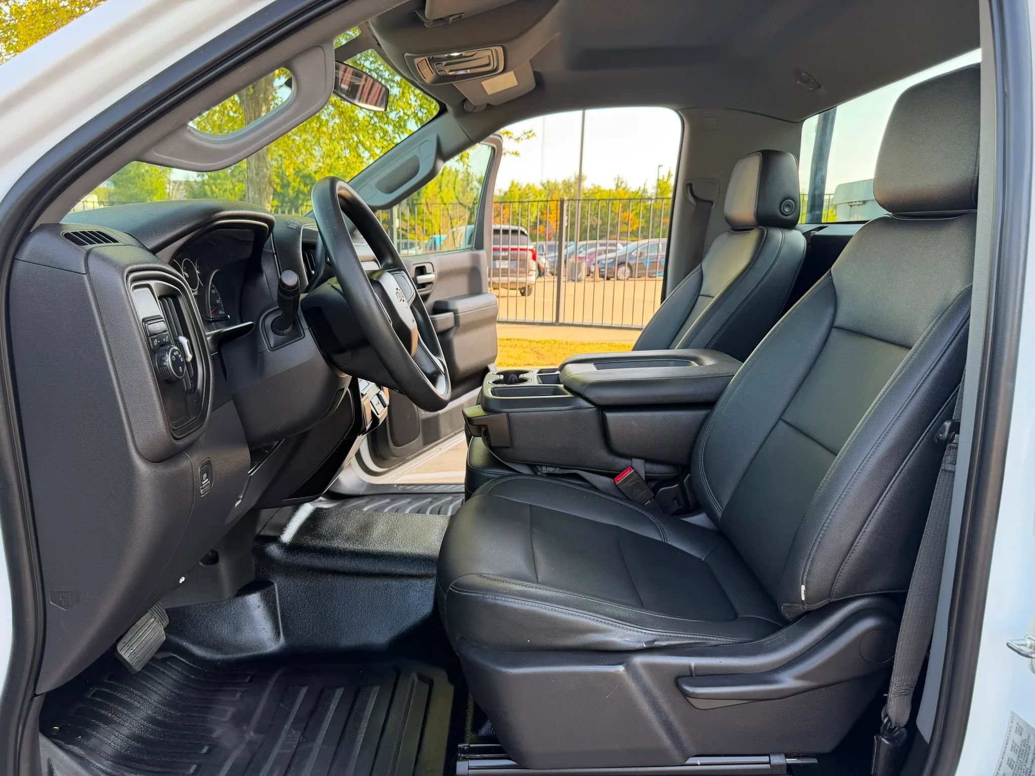 Used 2021 Chevrolet Silverado 1500 W/T RWD image 19