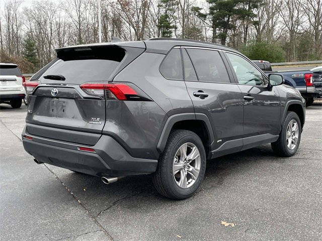 Used 2024 Toyota RAV4 XLE image 5