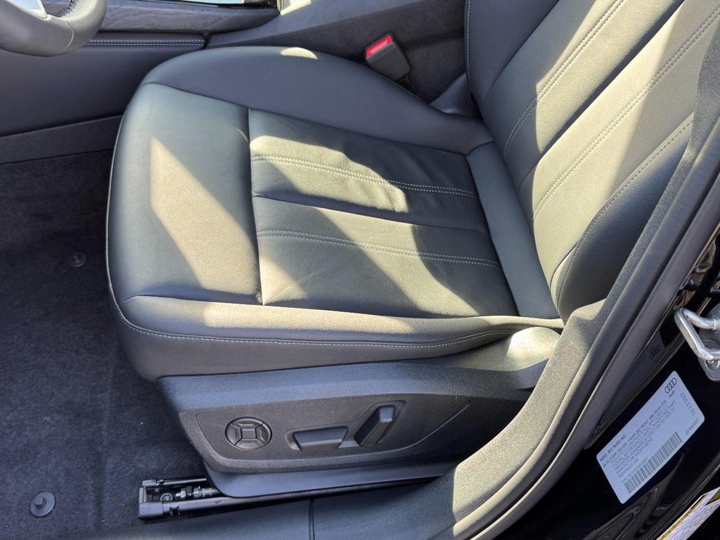Used 2025 Audi A5 2.0T Premium w/ Convenience Package image 25