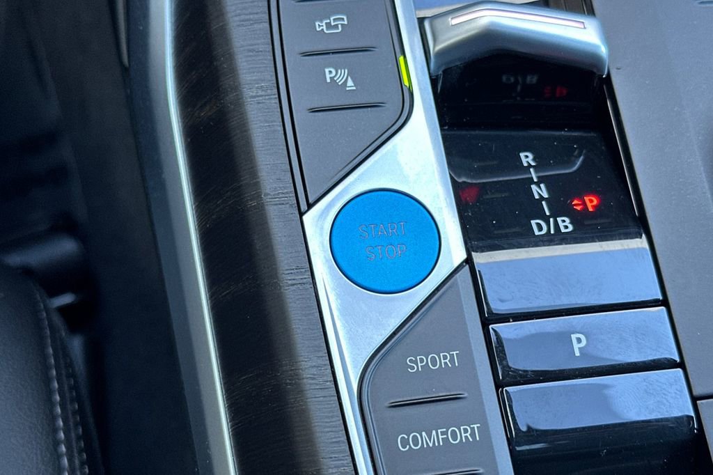 Used 2023 BMW i4 eDrive35 w/ Premium Package image 25