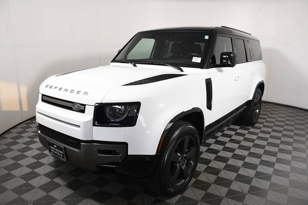 Used 2023 Land Rover Defender 130 X-Dynamic SE AWD/4WD image 1