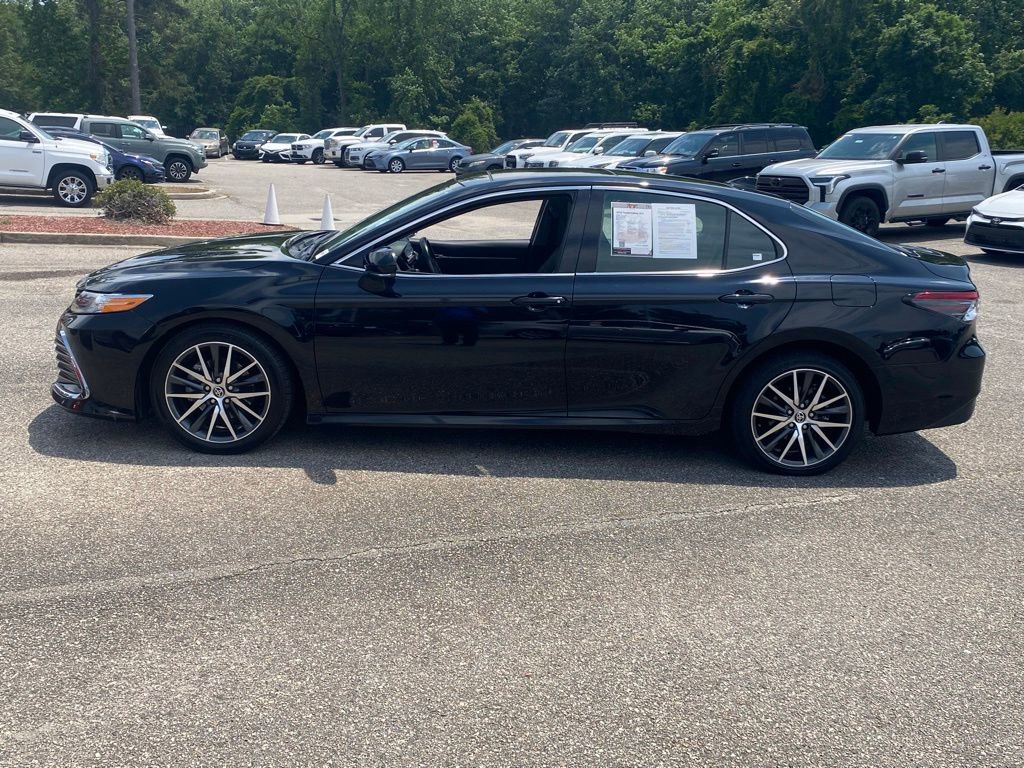 Used 2023 Toyota Camry XLE FWD image 2